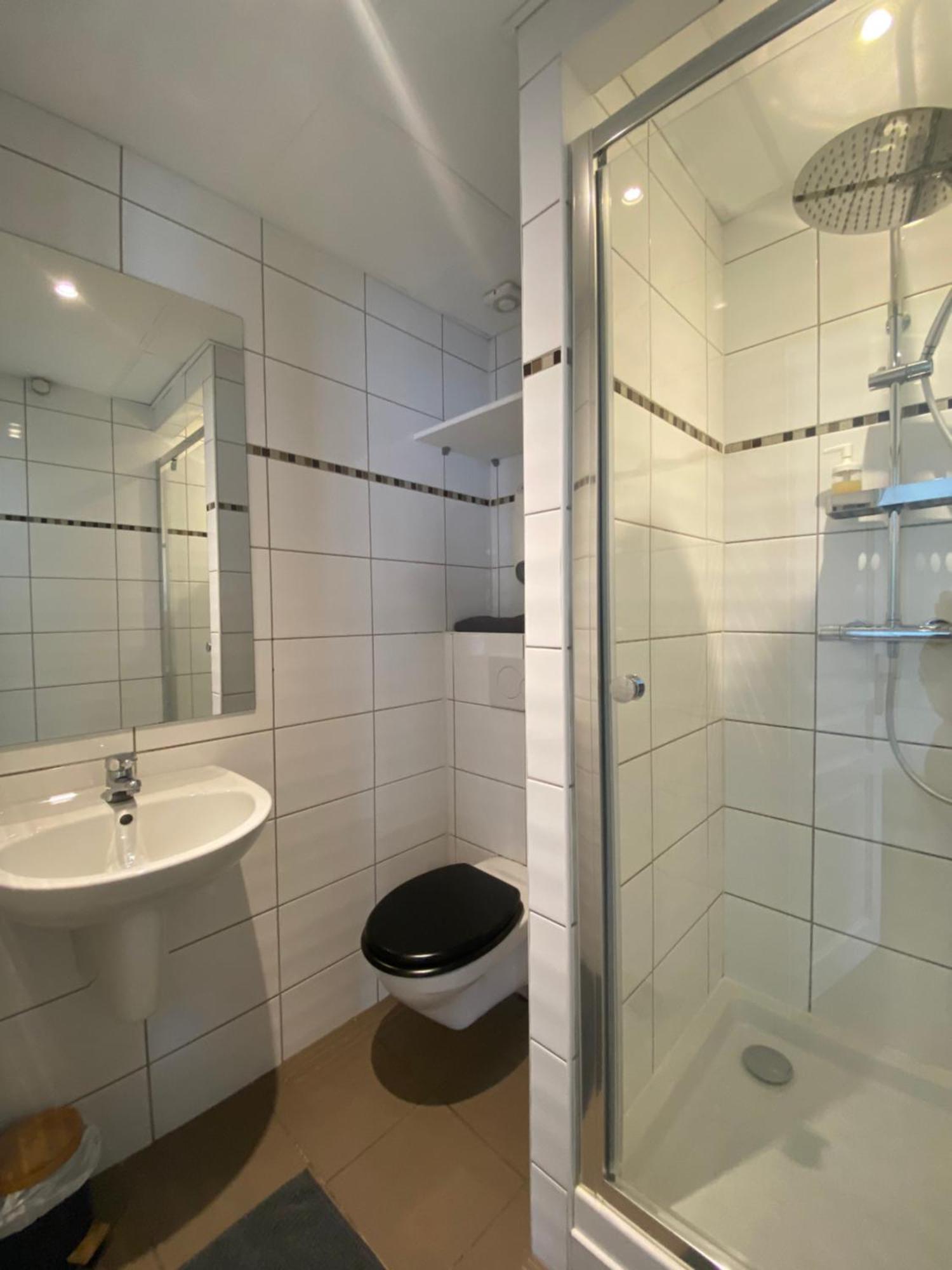 Chambre Privative Au Centre De Bourbourg - Proche Commodites Et Gare Szoba fotó