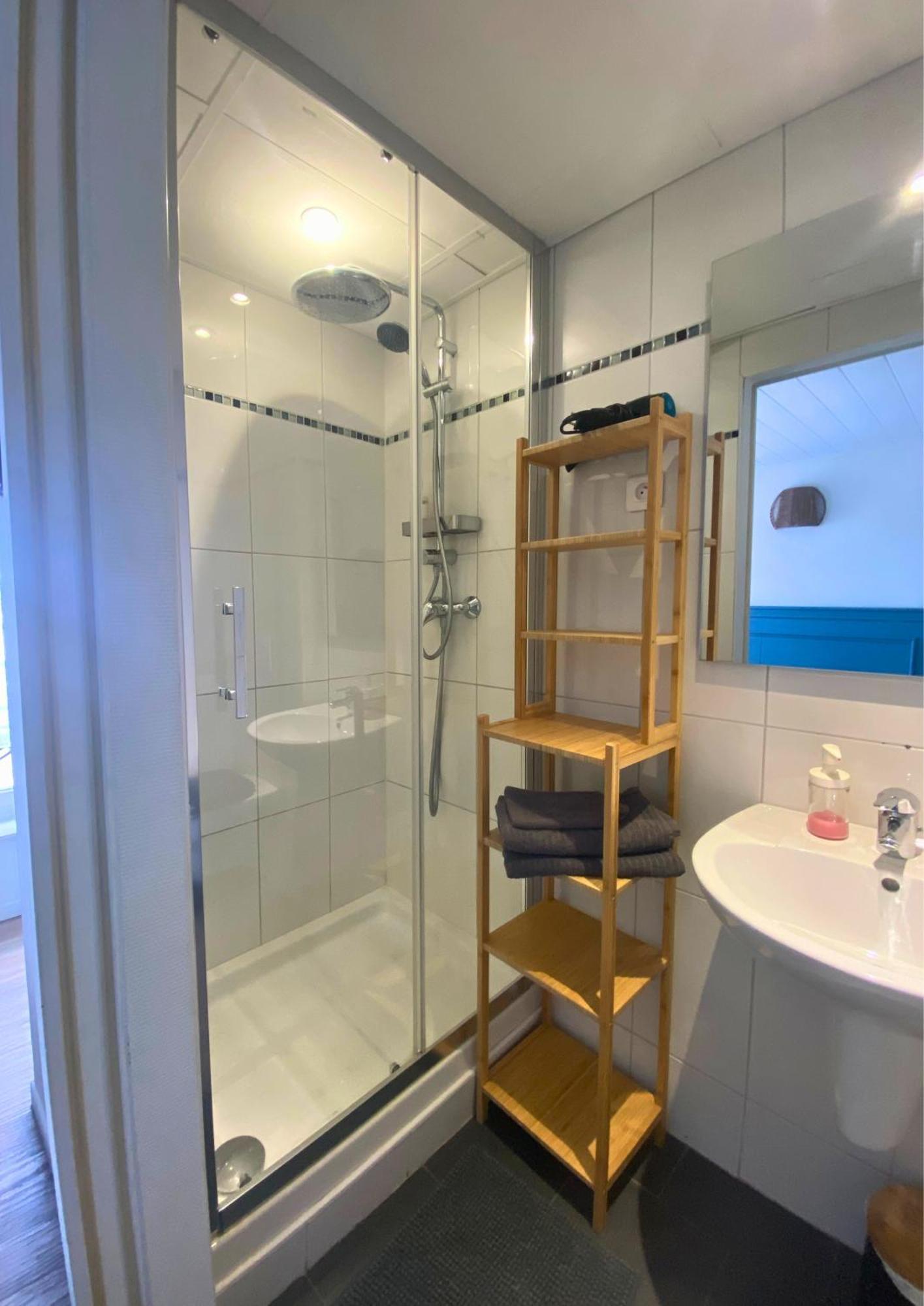 Chambre Privative Au Centre De Bourbourg - Proche Commodites Et Gare Szoba fotó